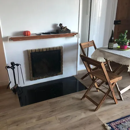 Apartment Face A La *
