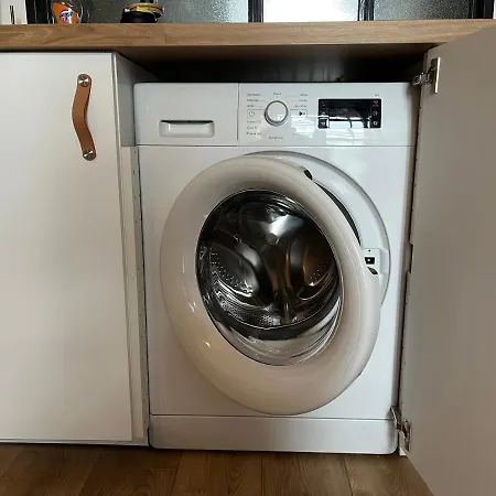 Apartment Face A La