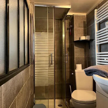 Apartment Face A La
